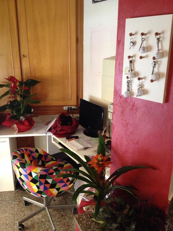 Il Gatto E La Volpe Gambassi Terme Bagian luar foto